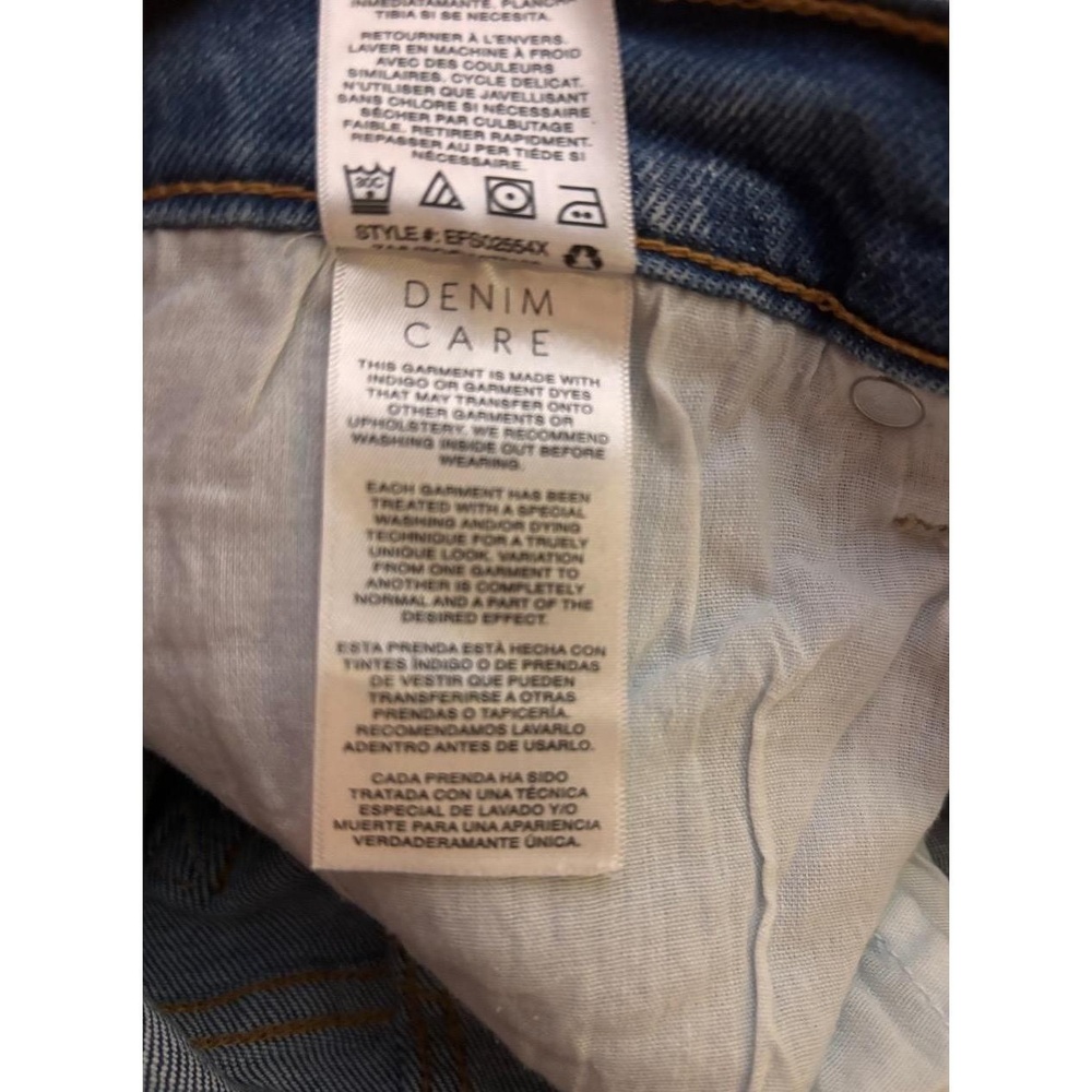 Kensie Jeans Frayed Mini Skirt Women’s Size 6/28 Light Blue Distressed Buttons - Picture 9 of 10